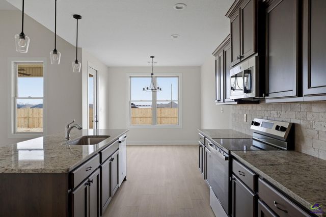 202 Farmland Circle, Perry, GA 31069