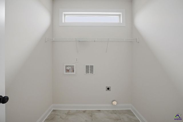 202 Farmland Circle, Perry, GA 31069