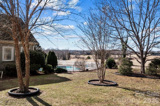 543 Muirfield Way, Salisbury, NC 28144