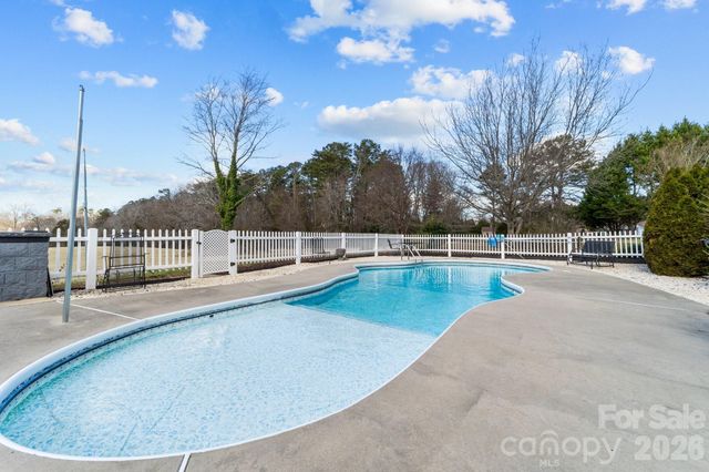 543 Muirfield Way, Salisbury, NC 28144