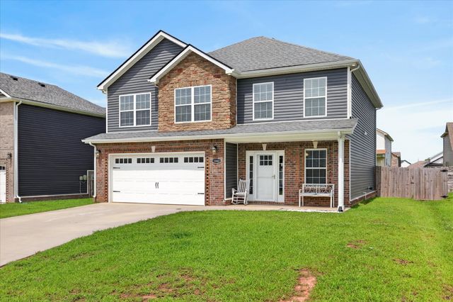 1061 Whitney Dr, Clarksville, TN 37042