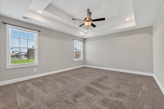 1061 Whitney Dr, Clarksville, TN 37042