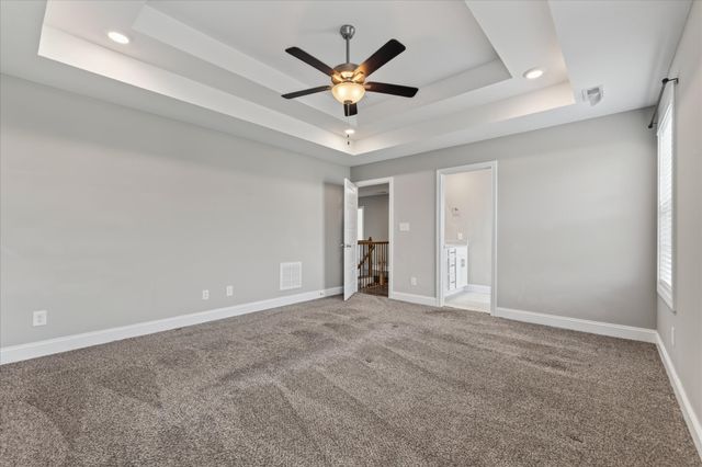 1061 Whitney Dr, Clarksville, TN 37042