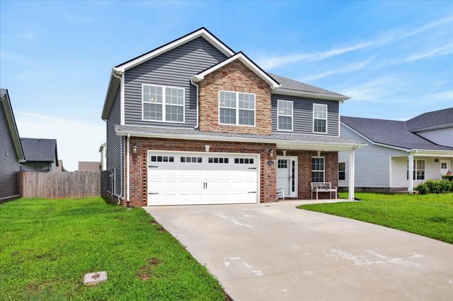 1061 Whitney Dr, Clarksville, TN 37042