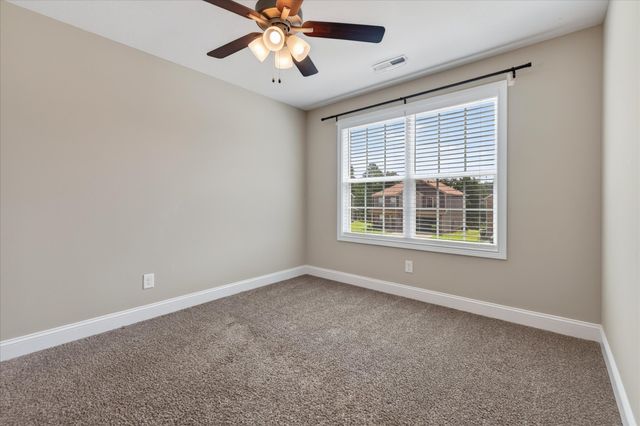 1061 Whitney Dr, Clarksville, TN 37042