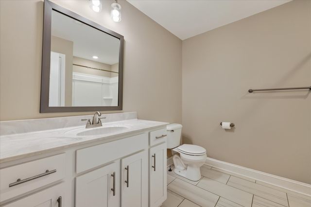 1061 Whitney Dr, Clarksville, TN 37042