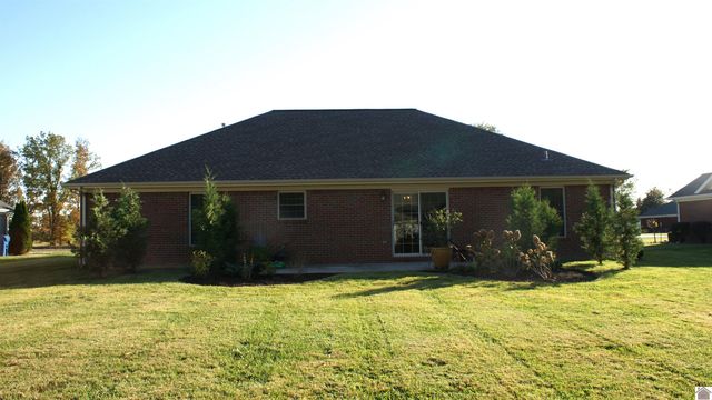 2314 Deerfield Run, Murray, KY 42071
