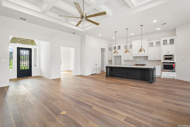 239 Legend Park, Castroville, TX 78009