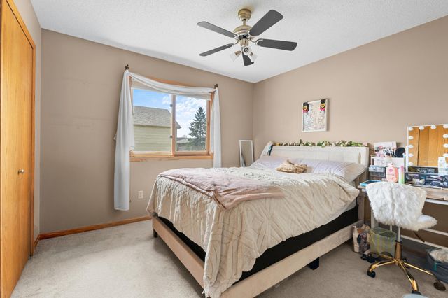 6709 110th Avenue N, Champlin, MN 55316