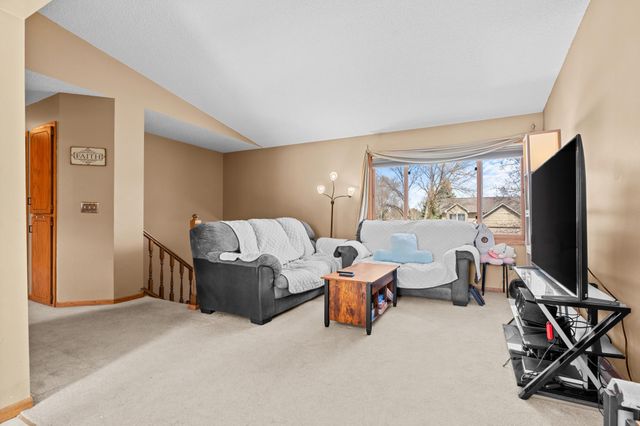 6709 110th Avenue N, Champlin, MN 55316