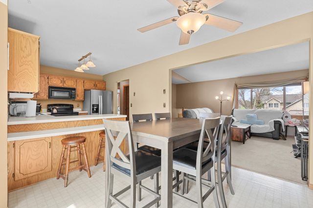 6709 110th Avenue N, Champlin, MN 55316