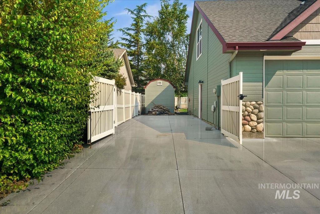 2882 S Groom Way, Meridian, ID 83642 photo 5