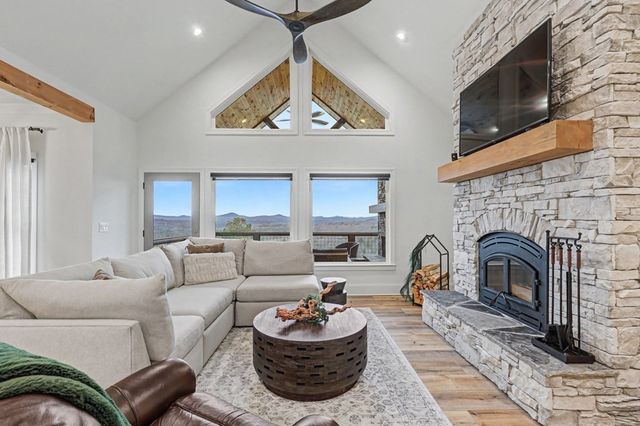 104 Sunset View, Blairsville, GA 30512