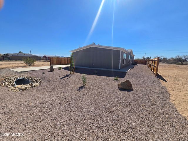 3175 W MADERA Drive, Eloy, AZ 85131