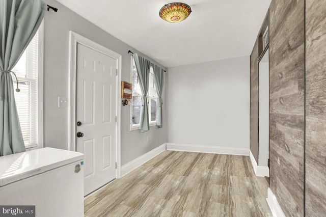 559 N BEDFORD STREET, Carlisle, PA 17013