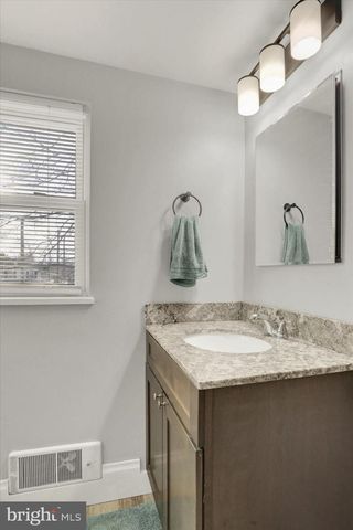 559 N BEDFORD STREET, Carlisle, PA 17013