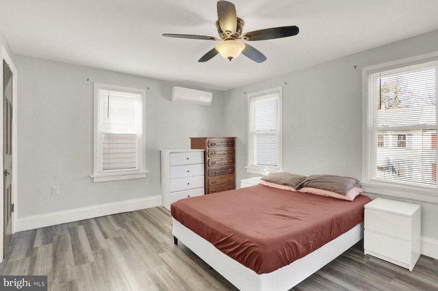 559 N BEDFORD STREET, Carlisle, PA 17013