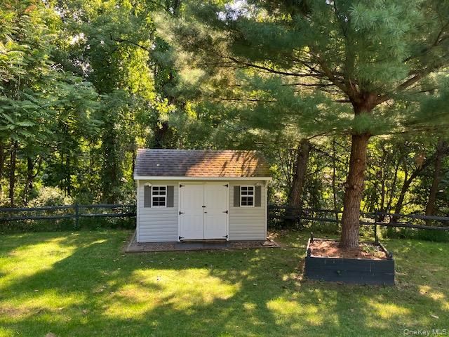 39 Moran Way, Hopewell Junction, NY 12533