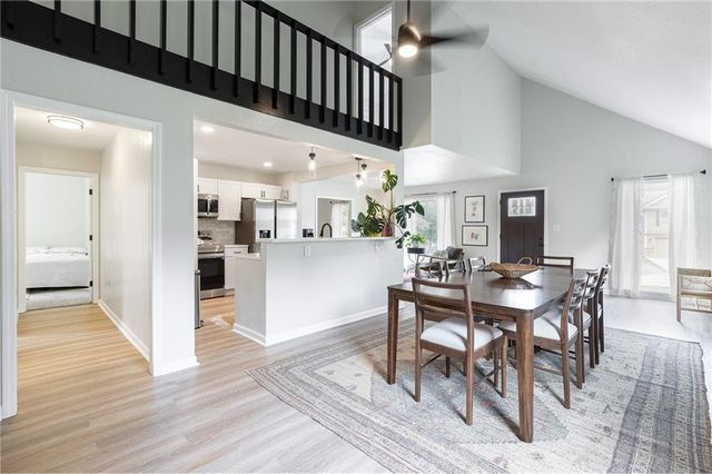 124 Johnson Road, Liberty, MO 64068