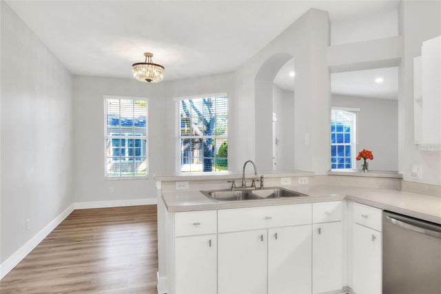 8623 SNOWY OWL WAY, Tampa, FL 33647