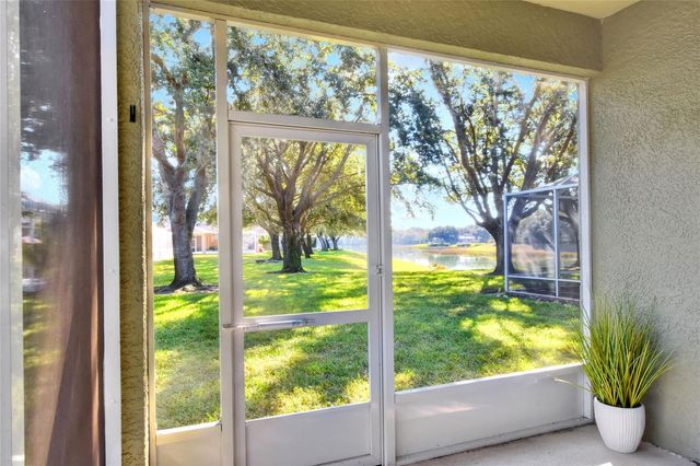 8623 SNOWY OWL WAY, Tampa, FL 33647