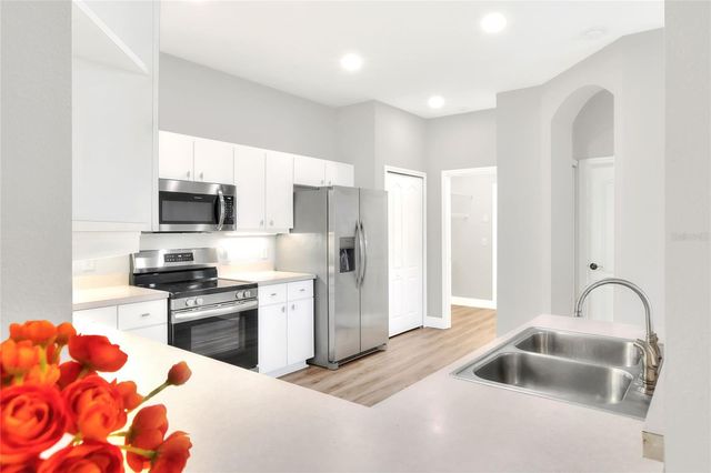 8623 SNOWY OWL WAY, Tampa, FL 33647