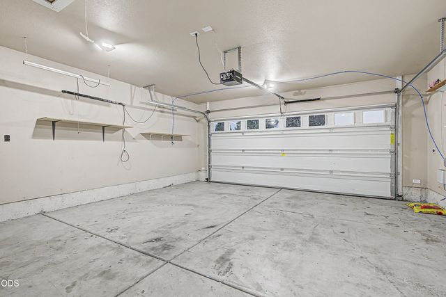 8360 Kyra Lane, White City, OR 97503