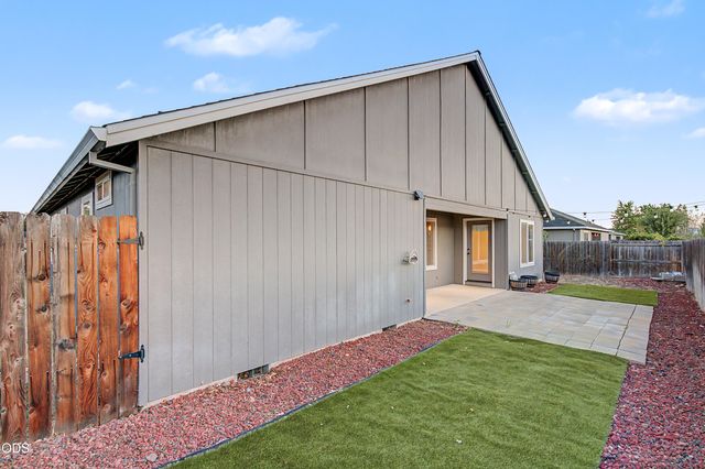8360 Kyra Lane, White City, OR 97503