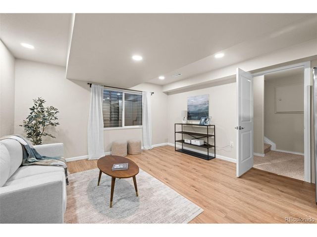 7510 Loveland Cir, Arvada, CO 80007