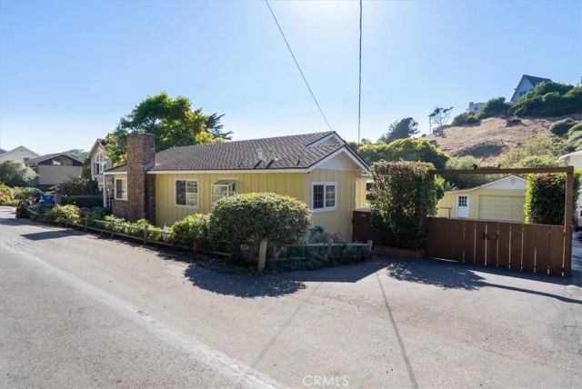 475 Hacienda Drive, Cayucos, CA 93430