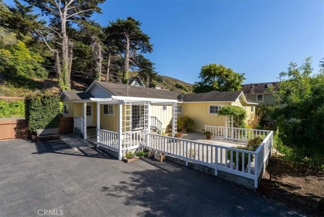 475 Hacienda Drive, Cayucos, CA 93430