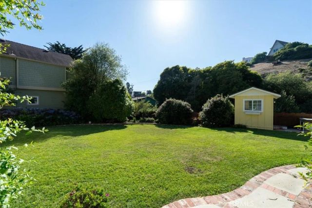 475 Hacienda Drive, Cayucos, CA 93430