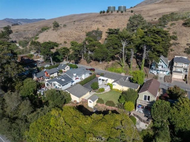 475 Hacienda Drive, Cayucos, CA 93430