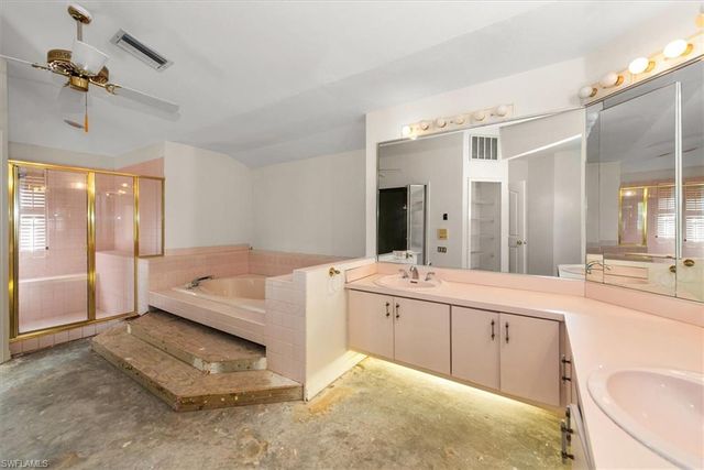 15200 Sweetwater CT, Fort Myers, FL 33912