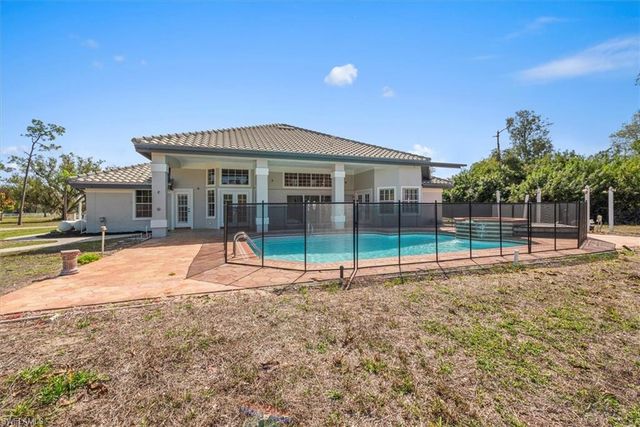 15200 Sweetwater CT, Fort Myers, FL 33912