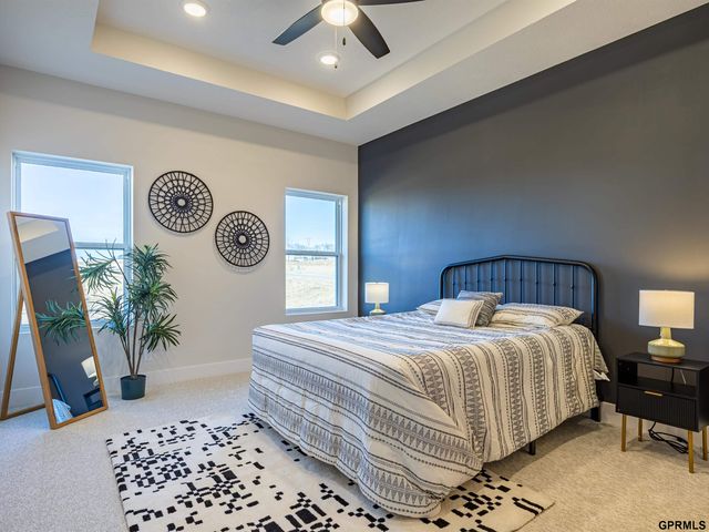 21706 Parkview Drive, Gretna, NE 68028