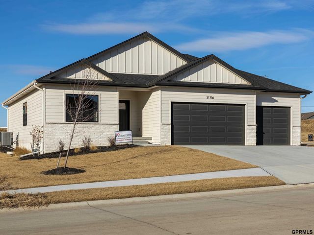 21706 Parkview Drive, Gretna, NE 68028