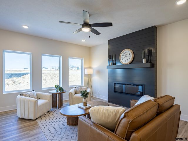 21706 Parkview Drive, Gretna, NE 68028