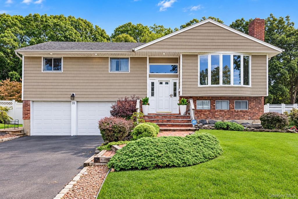 31 Sterling Lane, Smithtown, NY 11787 — exterior