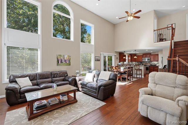 4622 Spring Mountain Drive, Brighton, MI 48116