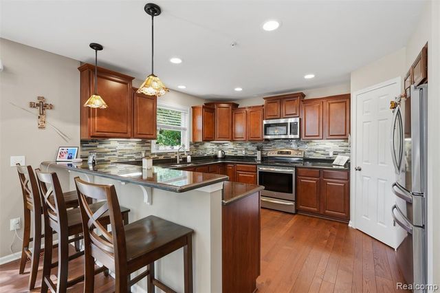 4622 Spring Mountain Drive, Brighton, MI 48116
