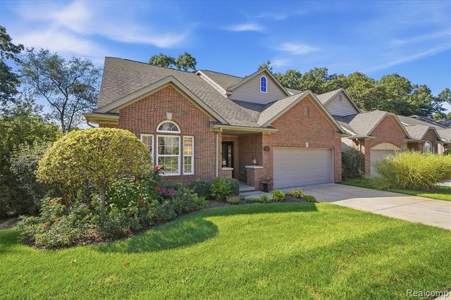 4622 Spring Mountain Drive, Brighton, MI 48116