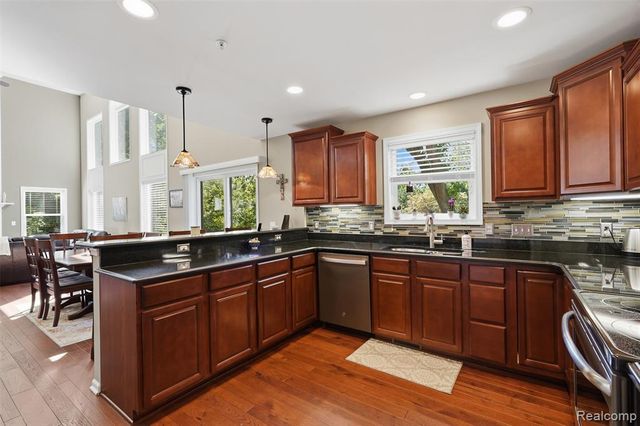 4622 Spring Mountain Drive, Brighton, MI 48116