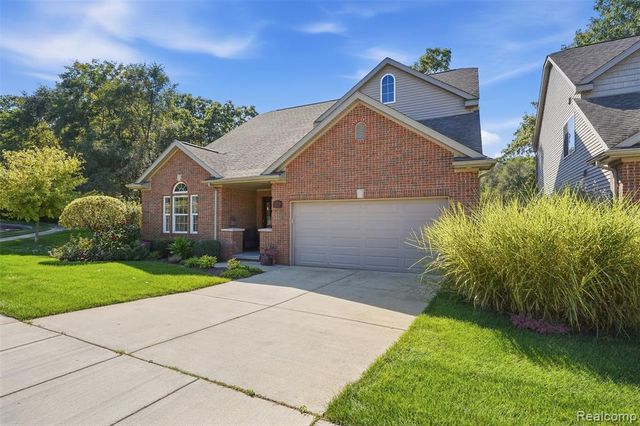 4622 Spring Mountain Drive, Brighton, MI 48116
