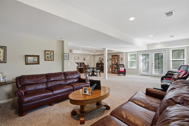 4622 Spring Mountain Drive, Brighton, MI 48116