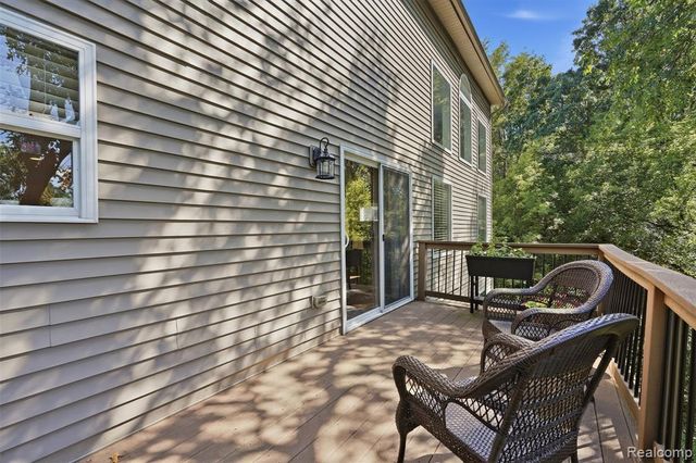 4622 Spring Mountain Drive, Brighton, MI 48116