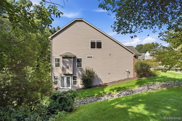 4622 Spring Mountain Drive, Brighton, MI 48116