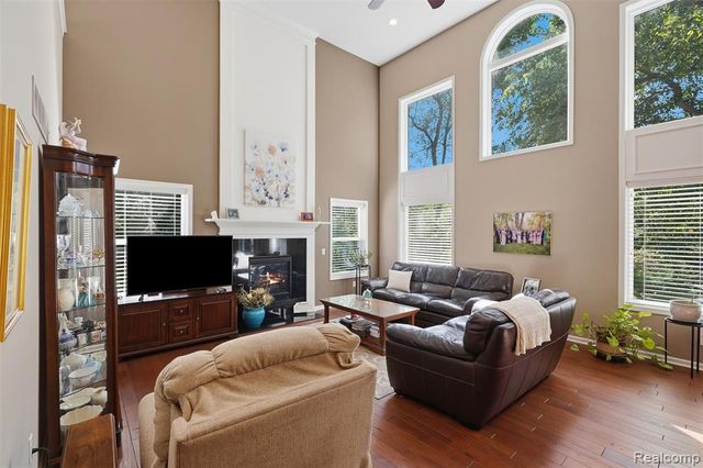 4622 Spring Mountain Drive, Brighton, MI 48116