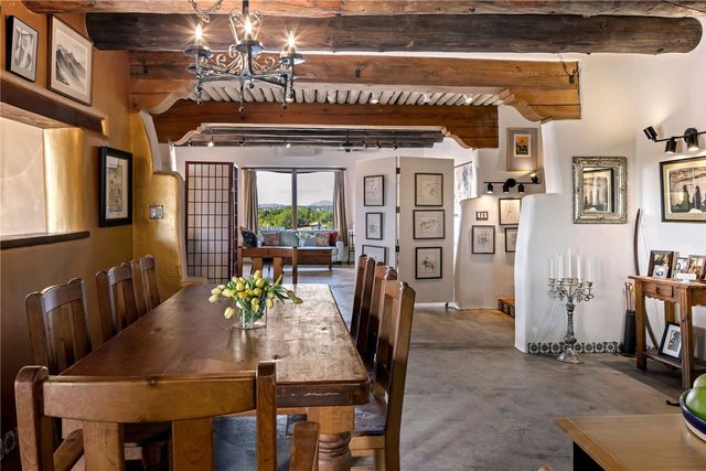 27 San Marcos Road W, Santa Fe, NM 87508