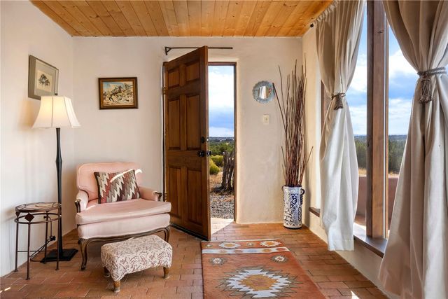 27 San Marcos Road W, Santa Fe, NM 87508